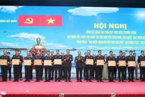 Lực lượng Hải quân cứu hơn 2.200 lượt người trên biển