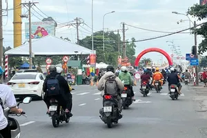 TPHCM thông xe cầu Bình Triệu 1, kỳ vọng giảm ùn tắc cửa ngõ Đông Bắc