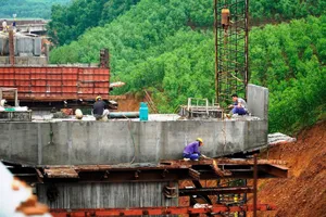 Nỗ lực khôi phục các cung đường huyết mạch