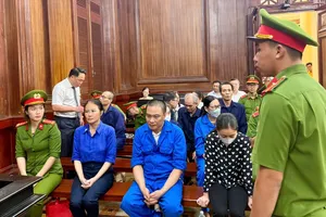 Cựu Giám đốc Sở GD-ĐT TPHCM Lê Hồng Sơn được hưởng án treo 