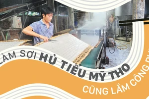 Làm sợi hủ tiếu Mỹ Tho cũng lắm công phu