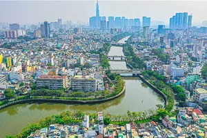 HCMC aims to resettle 40,000 canal-side households by 2030