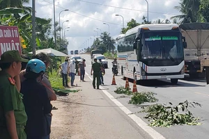 Truy xét tài xế xe khách tông chết người rồi rời khỏi hiện trường