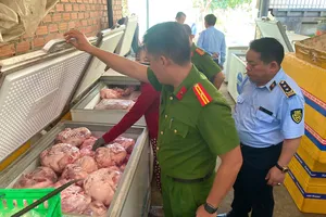 Gia Lai: Phát hiện hơn 4 tấn thịt heo không rõ nguồn gốc, có mùi hôi thối