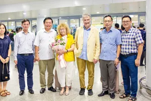 Nhà vật lý lượng tử đoạt Giải Nobel Vật lý 2012 đến Việt Nam