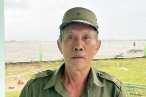 Xem xét khen thưởng người kịp thời cứu sống thanh niên giữa lũ dữ