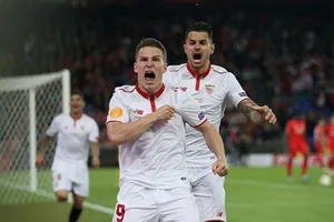 Bảng E: Sevilla - Liverpool 3-3: Dẫn trước 3 bàn nhưng Liverpool lại vuột chiến thắng