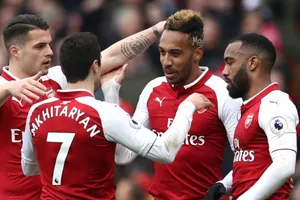 Arsenal - Stoke City 3-0: Dấu ấn Aubameyang