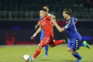 TPHCM - Becamex Bình Dương 1-1: Phi Sơn lập diêu phẩm, Miura 8 trận chưa thắng