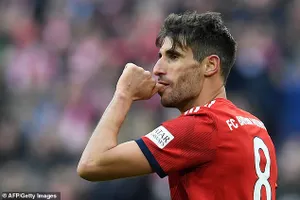 Bayern Munich - Hertha Berlin 1-0: Martinez ghi bàn, Bayern đuổi kịp Dortmund