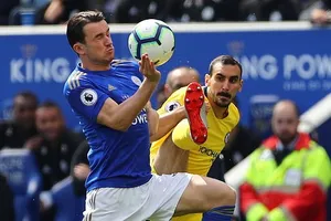 Leicester - Chelsea 0-0: Higuain “tịt ngòi”, HLV Maurizio Sarri và các học về 3