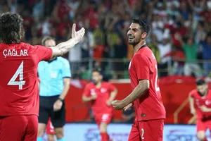 Giao hữu Thổ Nhĩ Kỳ - Uzbekistan 2-0: Hậu vệ Celik lập cú đúp