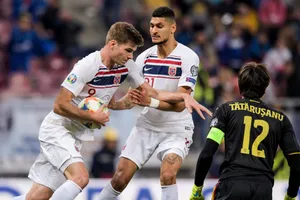 Romania - Na Uy 1-1: Alexandru Mitrița mở tỷ số, Alexander Sorloth cầm hòa phút bù giờ