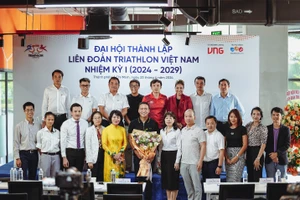 Ban Thường vụ VTRIF nhiệm kỳ I (2024-2029) và các đại biểu tại đại hội