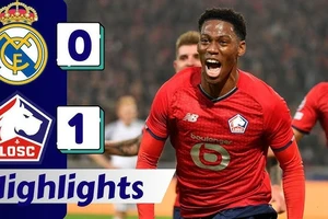 Lille vs Real Madrid 1-0: Camavinga chạm tay, David bất ngờ hạ Real bằng bàn thắng penalty, HLV Ancelotti, Vinicius, Mbappe muối mặt rời sân