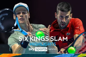 Novak Djokovic vs Jannik Sinner 2-6, 7-6, 4-6: Phải sau 2 giờ 27 phút, Sinner mới thắng nổi đàn anh Nole, giành vé chung kết Six Kings Slam 2024