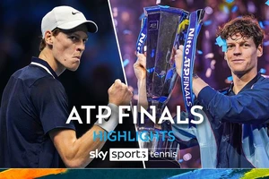 Jannik Sinner vs Taylor Fritz 6-4, 6-4: Hạ Fritz, Jannik Sinner ghi dấu lịch sử khi vô địch ATP Finals không thua set nào