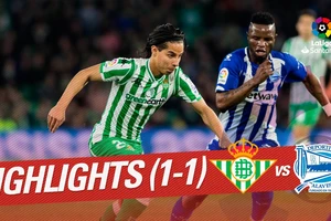 Real Betis vs Deportivo Alaves 1-3: Jesus Rodriguez ghi bàn nhưng Garcia Martinez xuất thần cú hattrick nhờ penalty, Romain Perraud nhận thẻ đỏ