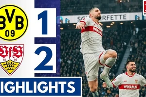 Borussia Dortmund vs Stuttgart 1-2: Anton bất ngờ phản lưới nhà, Chabot chớp thời cơ nhân đôi tỷ số, Brandt lập công, Ryerson bị thẻ đỏ, Dortmund thất thủ