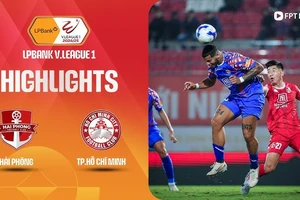 Hải Phòng vs TPHCM 2-0: Lucao sớm tung lưới Văn Tiến, Văn Tới chốt hạ chiến thắng cho HLV Chu Đình Nghiêm, giành gọn 3 điểm quý giá