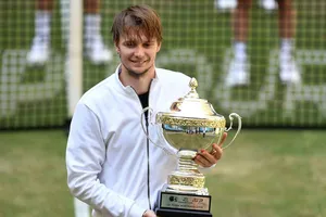 Dấu ấn tuyệt vời của Alexander Bublik trong hành trình đăng quang Halle Open 2025 vừa qua