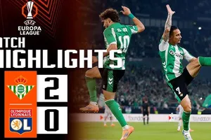 Real Betis vs Lyon 2-0: Bakambu kiến tạo bằng đầu, Ezzalzouli mở bàn đẹp mắt, Antony bấm bóng đẳng cấp hạ thủ môn Greif giành gọn chiến thắng