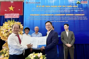 Ngân hàng Shinhan Việt Nam hợp tác Công ty Quản lý chợ đầu mối nông sản thực phẩm Hóc Môn cung cấp giải pháp tài chính hiệu quả 