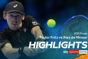 Taylor Fritz vs Alex De Minaur 6(3)-7, 3-6: Chiến đấu quả cảm hạ Fritz, de Minaur giành vé vào bán kết với vị trí nhì bảng ATP Finals 2025