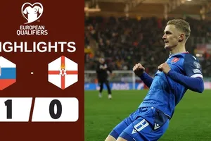 Slovakia vs Bắc Ireland 1-0: Kịch tính phút bù giờ, Tomas Bobcek ghi bàn duy nhất phút 90+1, Daniel Ballard bị thẻ đỏ phút 90+9, Slovakia bằng điểm Đức nhưng xếp nhì bảng