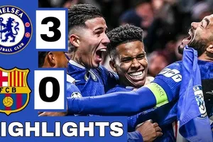 Chelsea vs Barcelona 3-0: Dàn sao Yamal, Lopez, Torres, Lewandowski tịt ngòi, Araujo bị thẻ đỏ, Kounde phản lưới nhà, Estevao, Delap hạ Barca không tưởng
