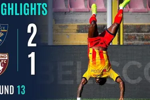 Lecce vs Torino 2-1: Medon Berisha kiến tạo cú đúp giúp Lassana Coulibaly, Lameck Banda lần lượt tỏa sáng sau 22 phút, Che Adams ghi bàn, Kristjan Asllani hỏng penalty