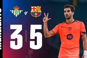 Real Betis vs Barcelona 3-5: Hấp dẫn 8 bàn, Antony, Llorente, Hernandez lập công, Torres ghi hattrick, Bardghji, Yamal tỏa sáng