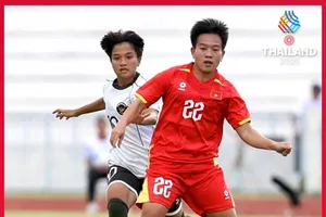 Nữ Việt Nam vs Nữ Indonesia 5-0: Bích Thùy, Hải Yến đua tài cú đúp, Huỳnh Như góp công, thầy trò HLV Mai Đức Chung vào chung kết SEA Games 33