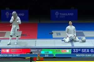 Kiếm chém nam: Nguyễn Xuân Lợi thắng Nguyễn Văn Quyết, lần lượt mang về HCV và HCB cho đoàn Việt Nam