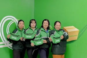 Grab tặng hơn 40.000 đồng phục mới cho đối tác tài xế