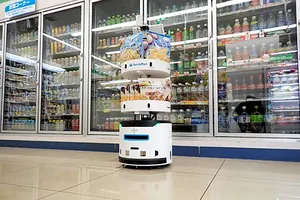 Robot đa năng đồng hành cùng cửa hàng tiện lợi