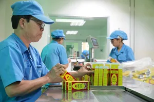 “Kẹt” điều chỉnh giấy phép kinh doanh, giấy chứng nhận, in ấn bao bì: Doanh nghiệp lo đình trệ sản xuất, xuất khẩu