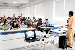 Chấn chỉnh tình trạng vi phạm giao thông trên quốc lộ 1A đoạn qua Đồng Tháp