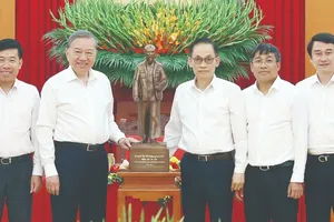Ngoại giao Việt Nam tiếp tục kiến tạo hòa bình, nâng tầm vị thế đất nước