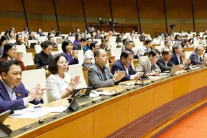 Những điểm mới, nổi bật của nhiều luật, nghị quyết vừa được Quốc hội thông qua: Tầm nhìn mới với khu vực kinh tế phi chính thức