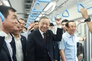 Tổng Bí thư Tô Lâm trải nghiệm thực tế tuyến Metro số 1 Bến Thành - Suối Tiên