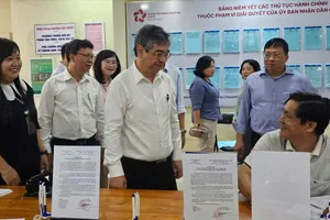 Đồng chí Nguyễn Phước Lộc giám sát vận hành thử nghiệm mô hình chính quyền địa phương cấp xã tại phường Diên Hồng