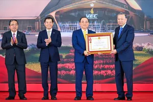 Tổng Bí thư và Thủ tướng Chính phủ dự lễ khánh thành Trung tâm Hội chợ Triển lãm Quốc gia