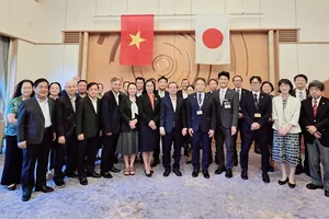 Đoàn công tác UBND TPHCM thăm và làm việc với chính quyền tỉnh Shiga