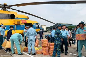 Bộ Quốc phòng điều máy bay cứu trợ vùng bị lũ cô lập ở Lạng Sơn