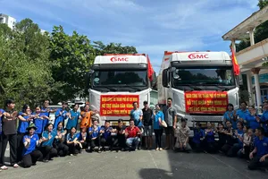 Người lao động, doanh nghiệp ở TPHCM quyên góp, chung tay hỗ trợ đồng bào vùng lũ