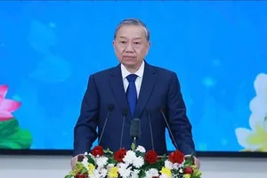 Ảnh: https://baochinhphu.vn/phat-bieu-cua-tong-bi-thu-to-lam-tai-hoc-vien-chinh-tri-va-hanh-chinh-quoc-gia-lao-102251201185948726.htm