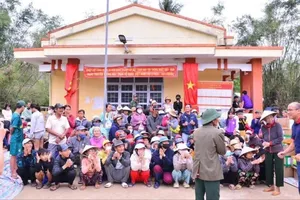 Nhiều đơn vị xuất bản và phát hành cùng hướng về miền Trung