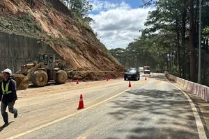 Lâm Đồng: Các phương tiện được lưu thông tạm thời qua đèo Prenn