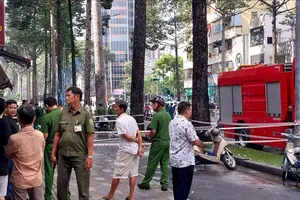 Vụ cháy tại đường Trần Hưng Đạo, TPHCM: 4 người tử vong trước khi nhập viện